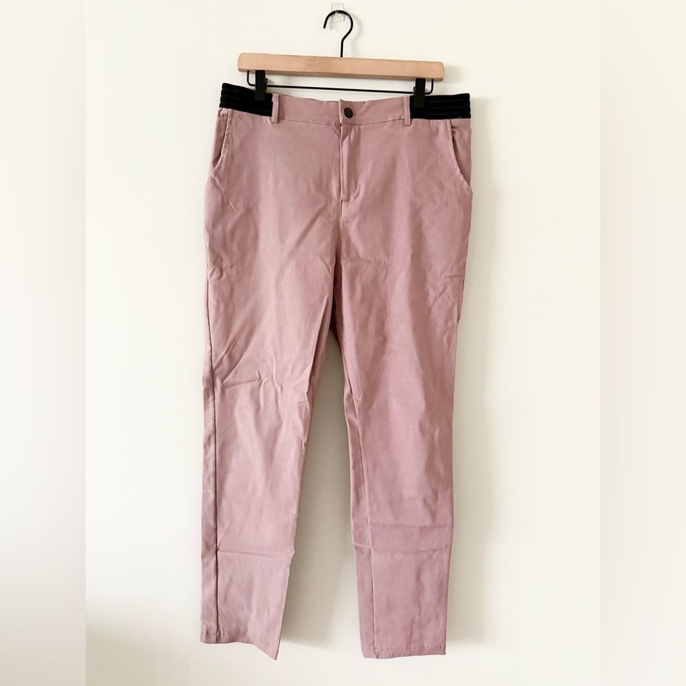 Amazon Stretch Chino Pant in Dusty Rose - Size L